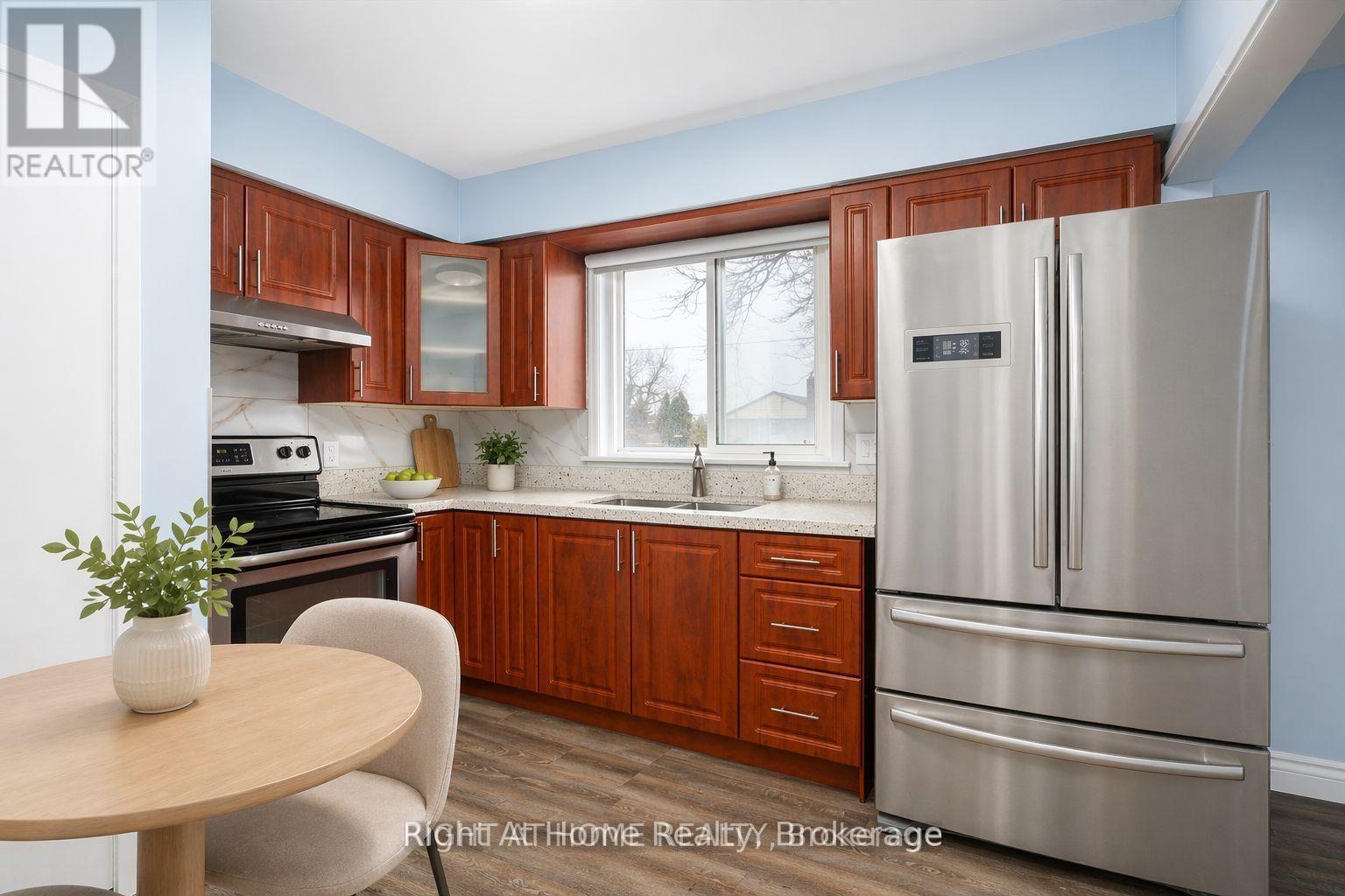 322 Jasper Avenue, Oshawa (Lakeview), Ontario  L1J 1L5 - Photo 7 - E13413258