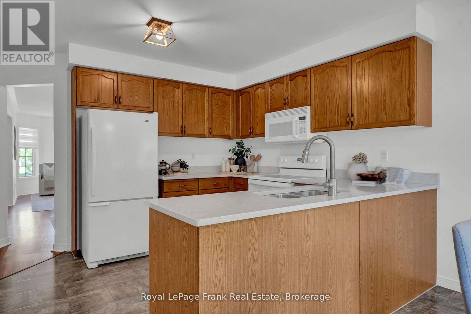 92 West Side Drive, Clarington, Ontario  L1C 4Y9 - Photo 12 - E13413332