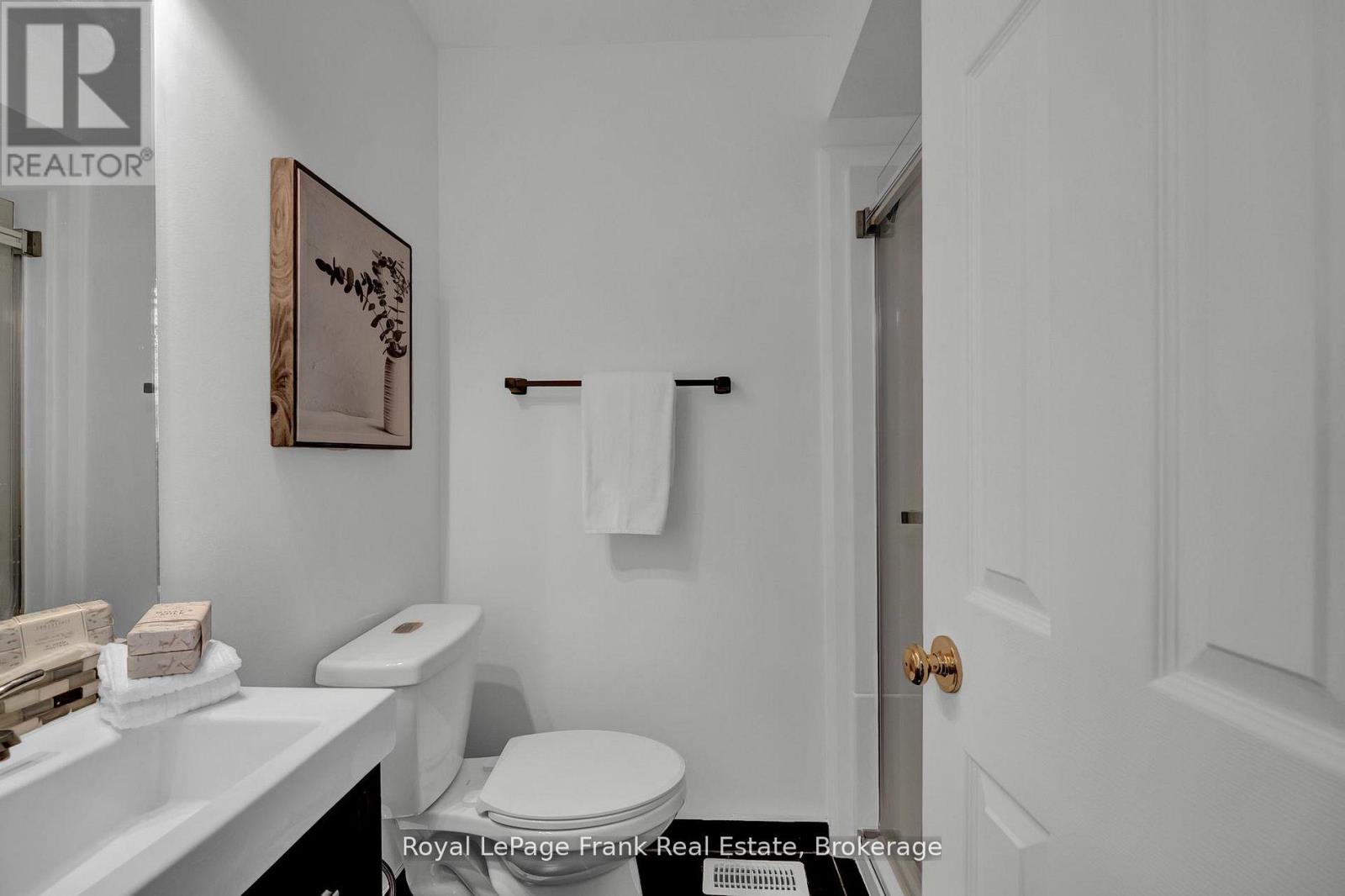 92 West Side Drive, Clarington, Ontario  L1C 4Y9 - Photo 18 - E13413332