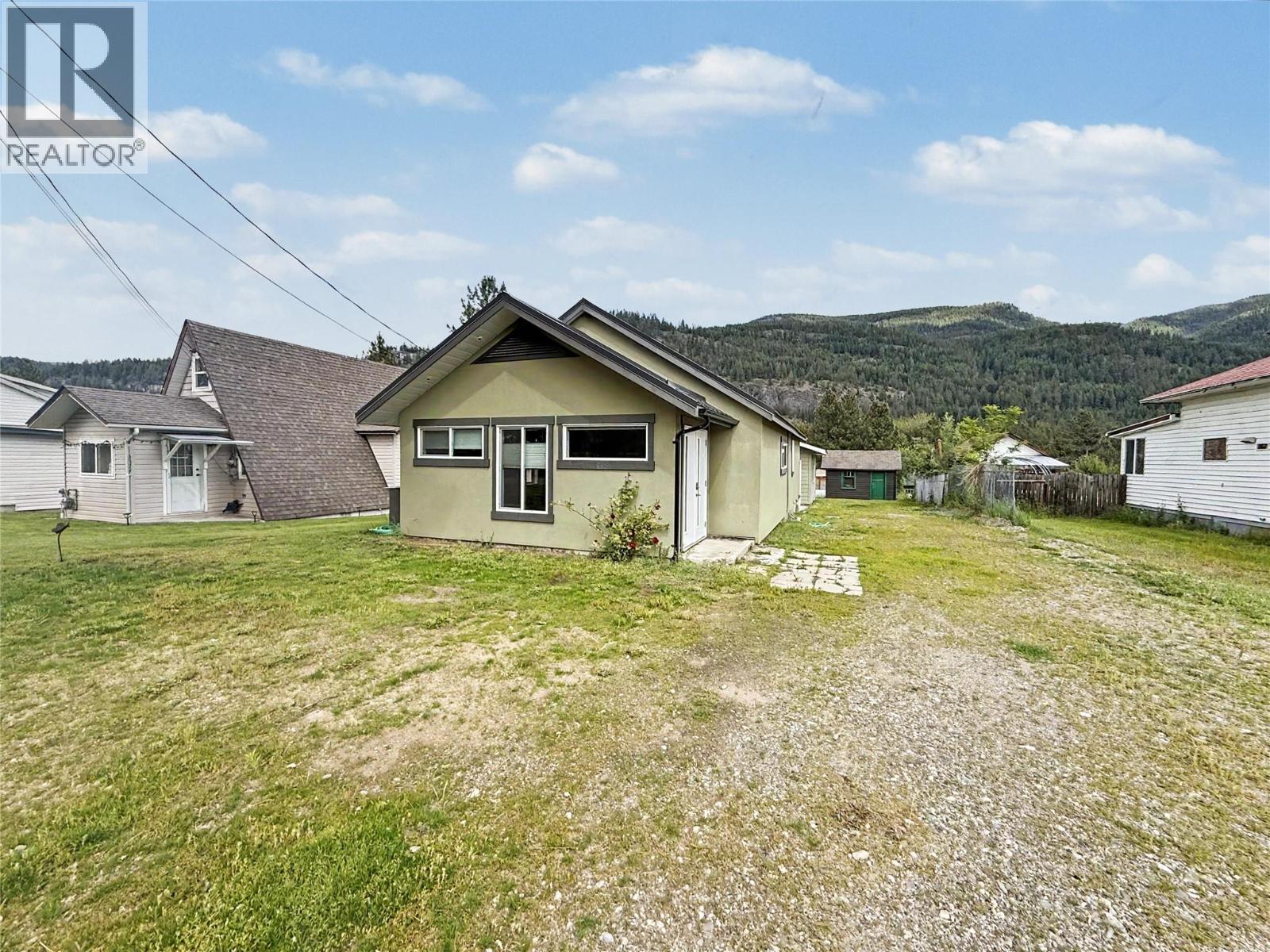 1640 Ode Road, Christina Lake, British Columbia  V0H 1E0 - Photo 9 - 10378303