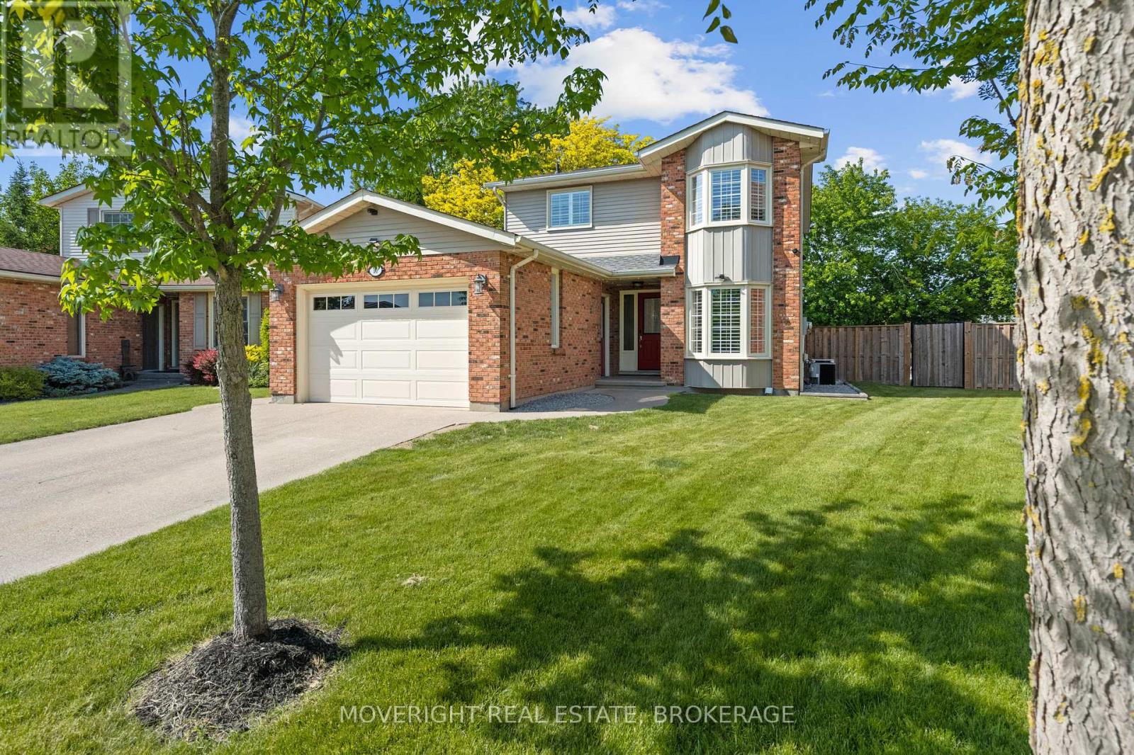 10 Squires Gate, St. Catharines, Ontario  L2P 3W2 - Photo 1 - X13413352