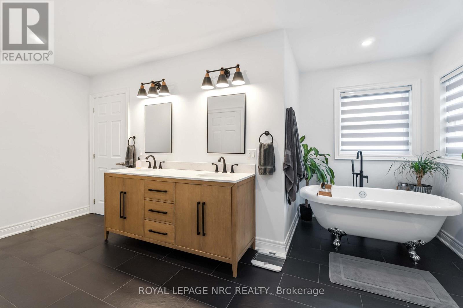 124 Holloway Bay Road, Fort Erie, Ontario  L0S 1R0 - Photo 35 - X13246798