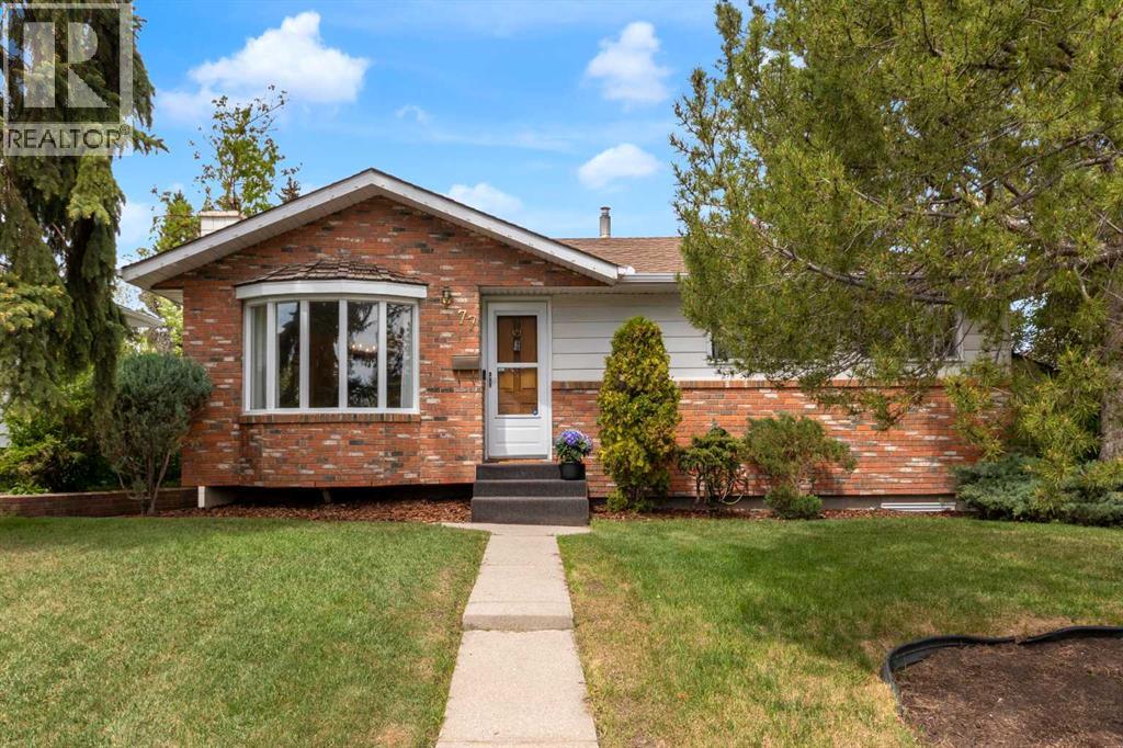 77 Hogarth Crescent SW, Calgary, Alberta  T2V 3A8 - Photo 1 - A2314893
