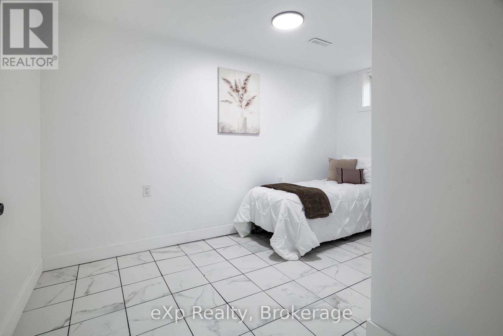 59 Norwich Avenue, Woodstock (Woodstock - South), Ontario  N4S 3V1 - Photo 30 - X13413282
