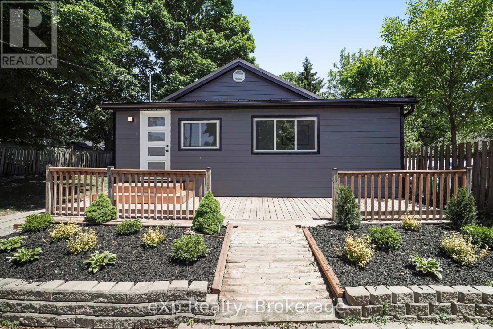 59 Norwich Avenue, Woodstock (Woodstock - South), Ontario  N4S 3V1 - Photo 4 - X13413282