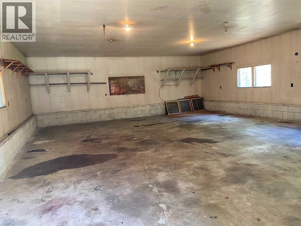 101 Westwood Drive, Rural Clearwater County, Alberta  T4T 2A2 - Photo 8 - A2318162