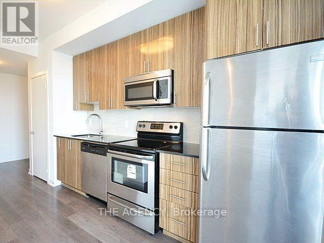 1302 - 225 SACKVILLE STREET, Toronto, Ontario
