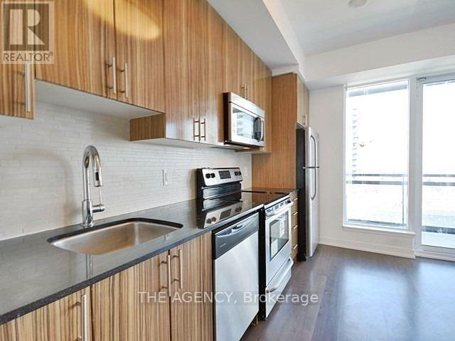 1302 - 225 Sackville Street, Toronto, Ontario  M5A 0B9 - Photo 2 - C13413350