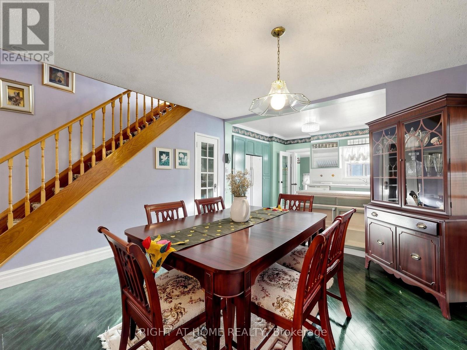 86 Caithness Avenue, Toronto, Ontario  M4J 3Y1 - Photo 11 - E13413344