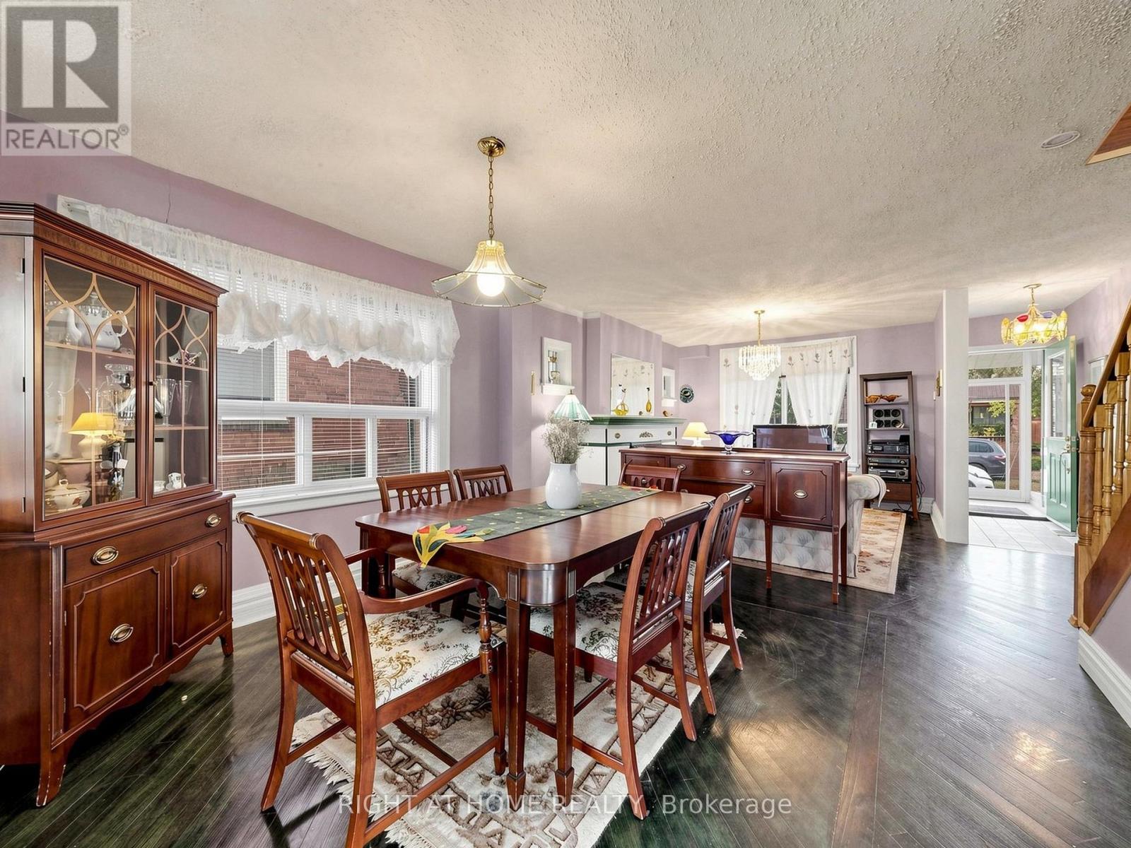 86 Caithness Avenue, Toronto, Ontario  M4J 3Y1 - Photo 12 - E13413344