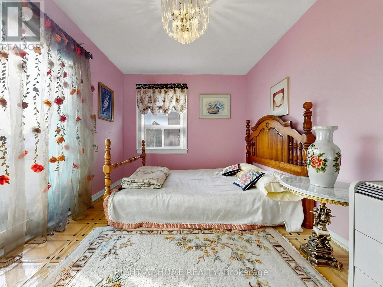 86 Caithness Avenue, Toronto, Ontario  M4J 3Y1 - Photo 20 - E13413344