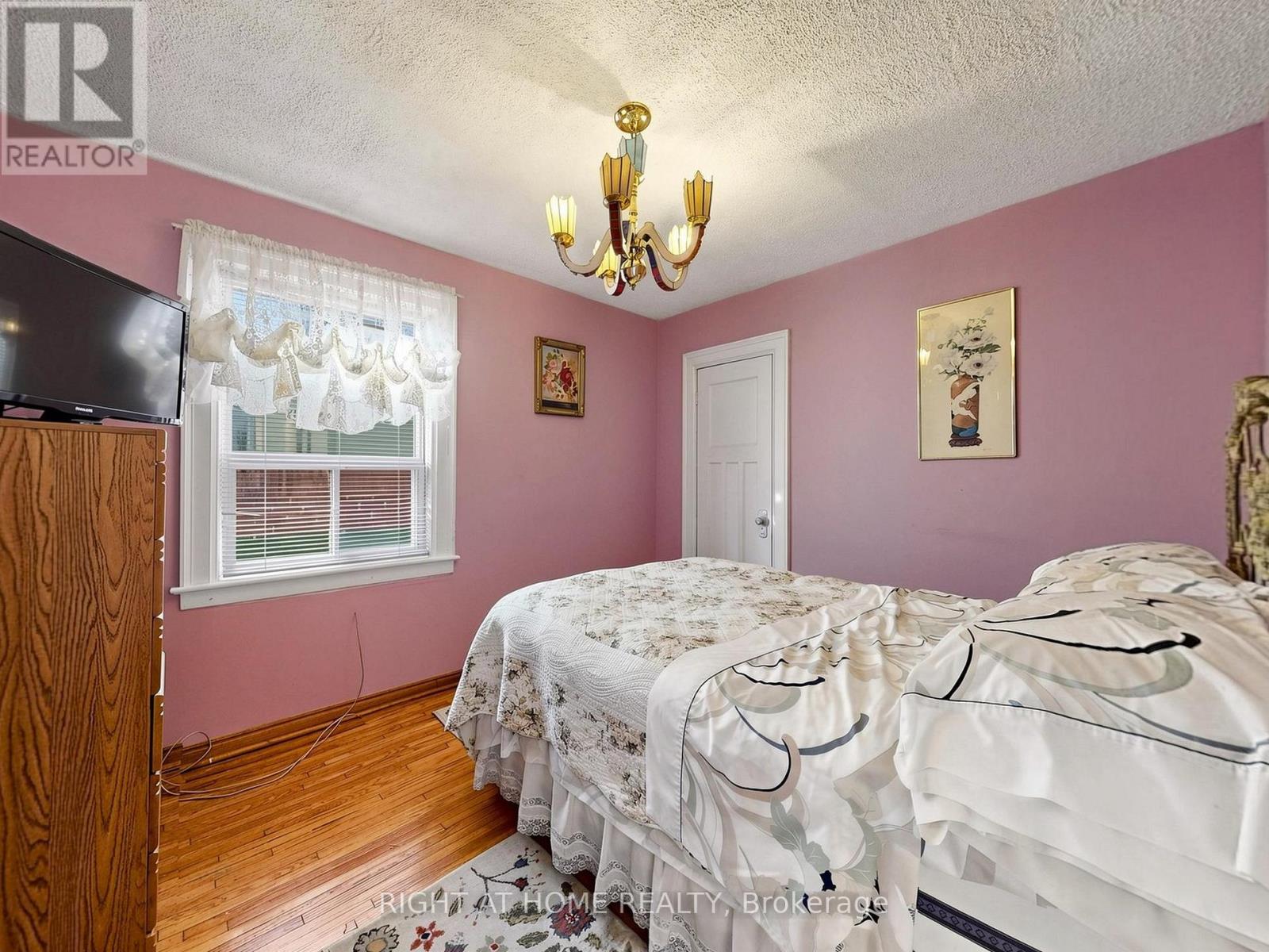86 Caithness Avenue, Toronto, Ontario  M4J 3Y1 - Photo 23 - E13413344