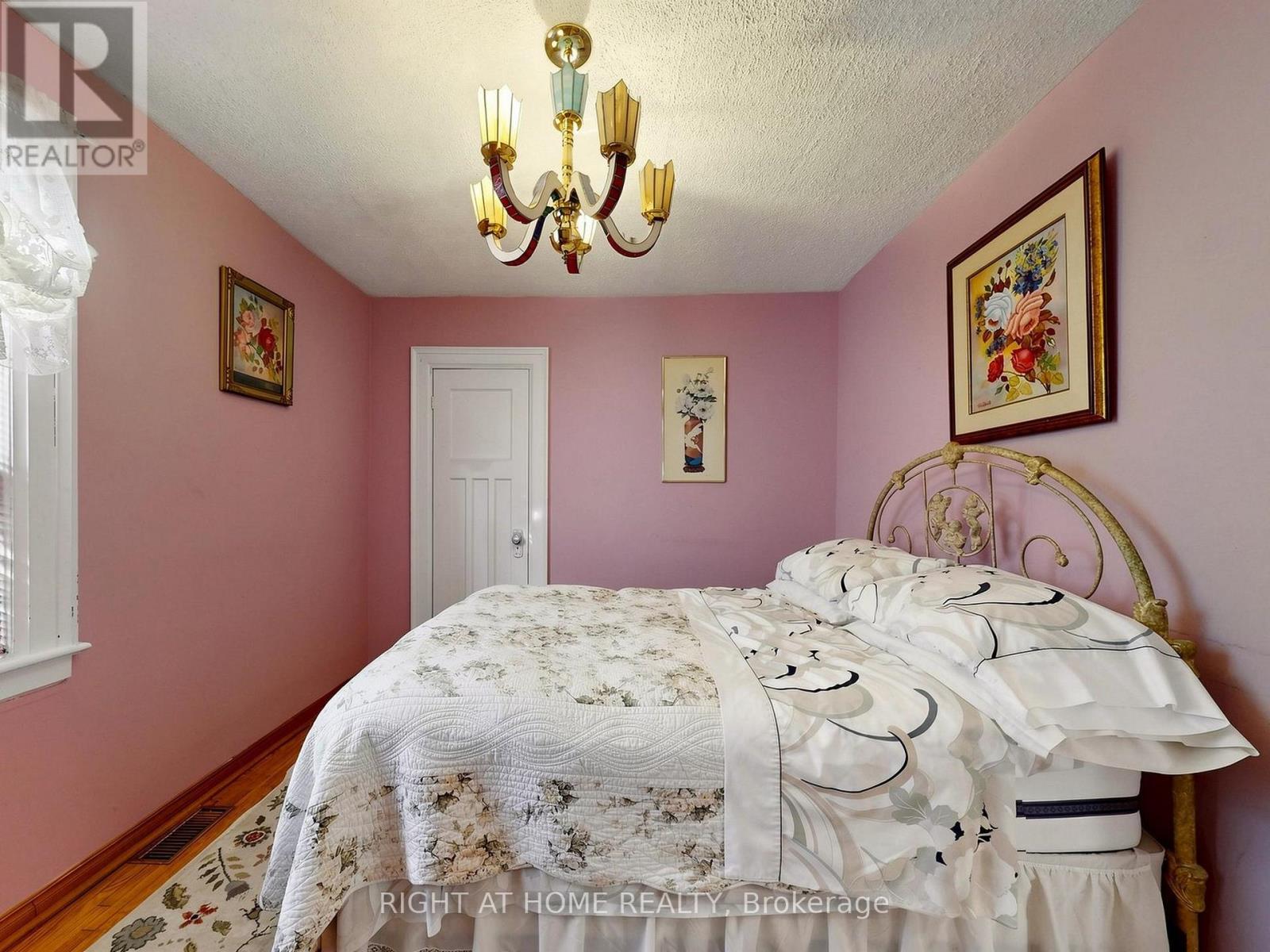 86 Caithness Avenue, Toronto, Ontario  M4J 3Y1 - Photo 24 - E13413344