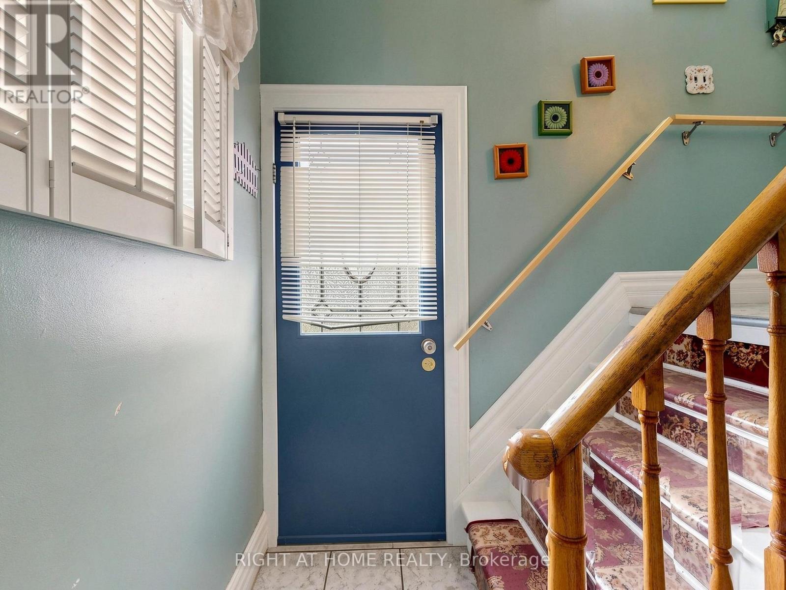 86 Caithness Avenue, Toronto, Ontario  M4J 3Y1 - Photo 27 - E13413344