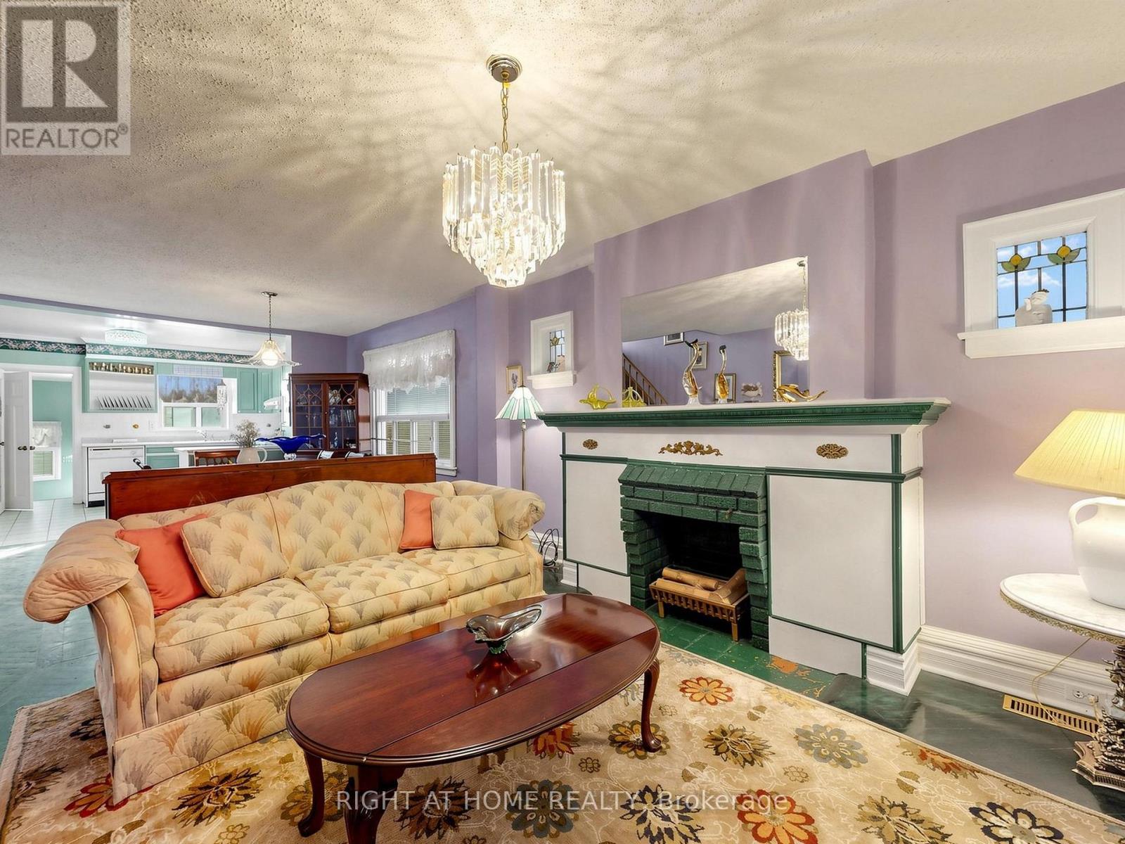 86 Caithness Avenue, Toronto, Ontario  M4J 3Y1 - Photo 6 - E13413344