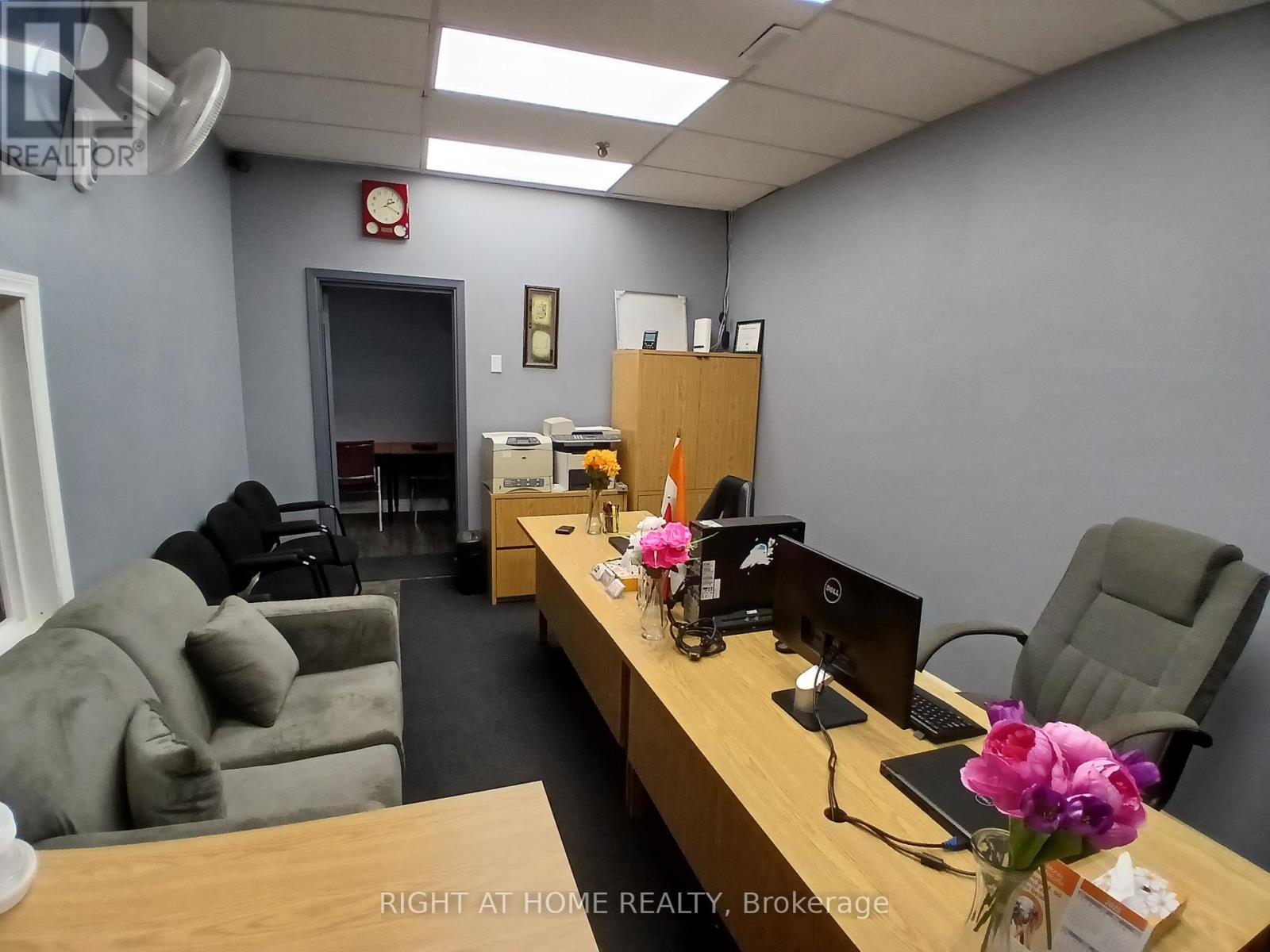 8 & 9 - 120 Midwest Road, Toronto, Ontario  M1P 3B2 - Photo 10 - E13413360