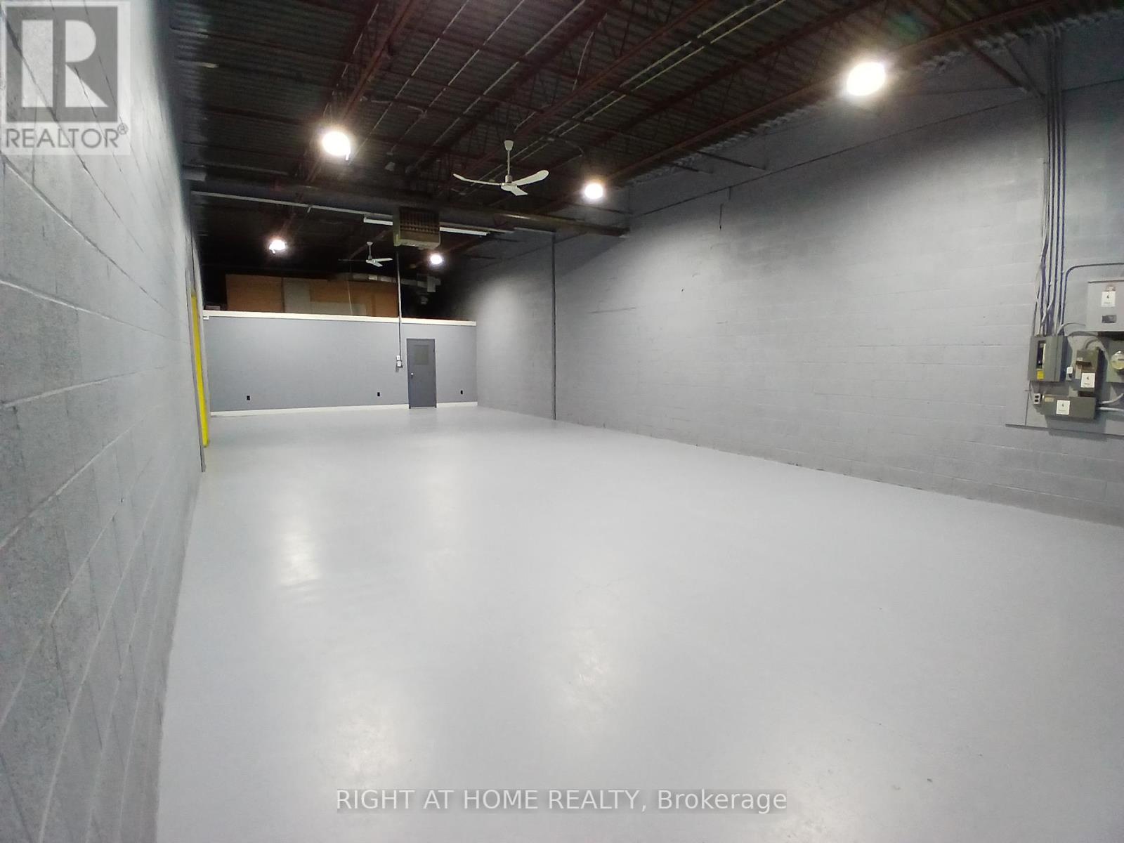 8 & 9 - 120 Midwest Road, Toronto, Ontario  M1P 3B2 - Photo 16 - E13413360