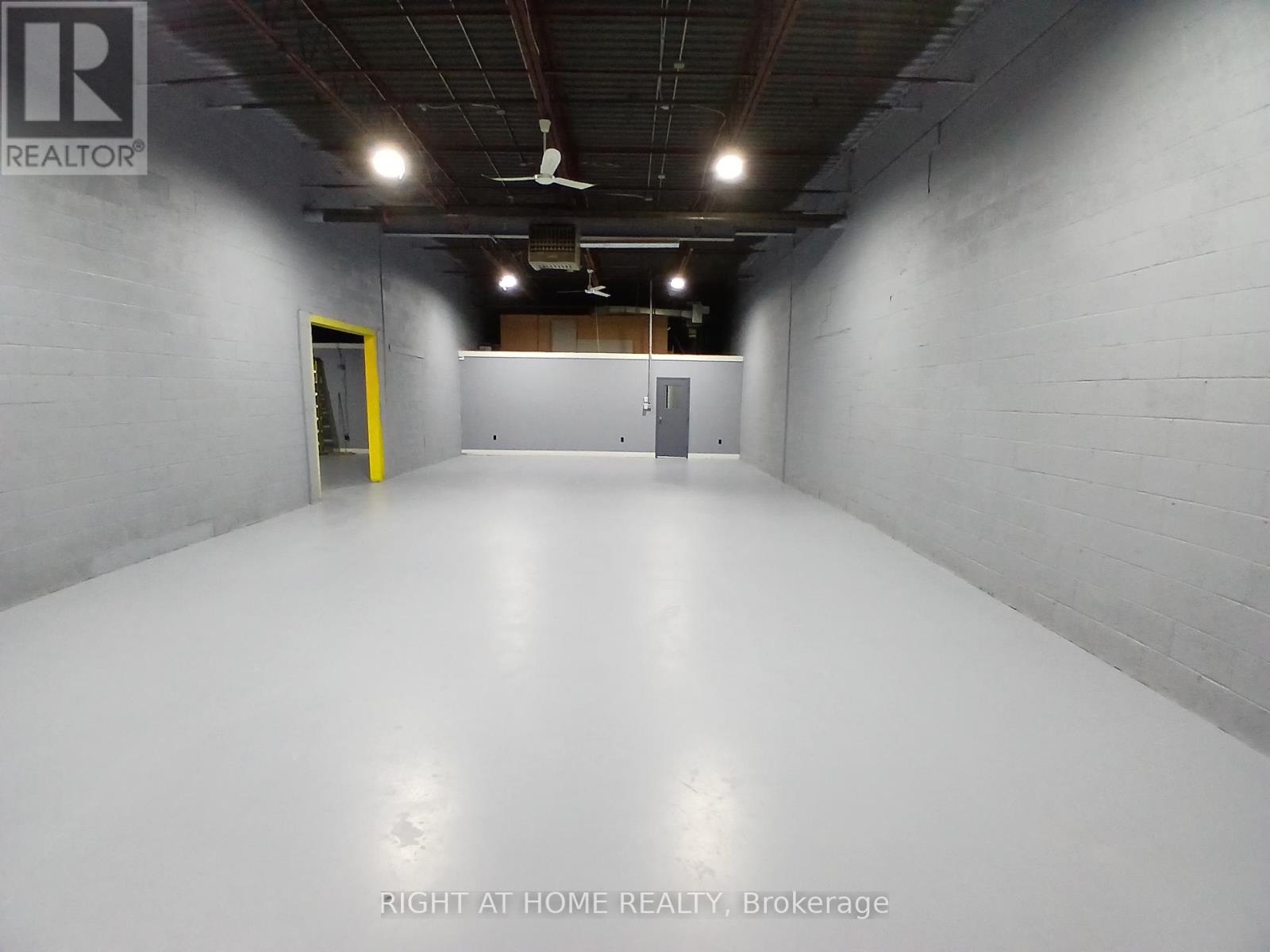 8 & 9 - 120 Midwest Road, Toronto, Ontario  M1P 3B2 - Photo 17 - E13413360