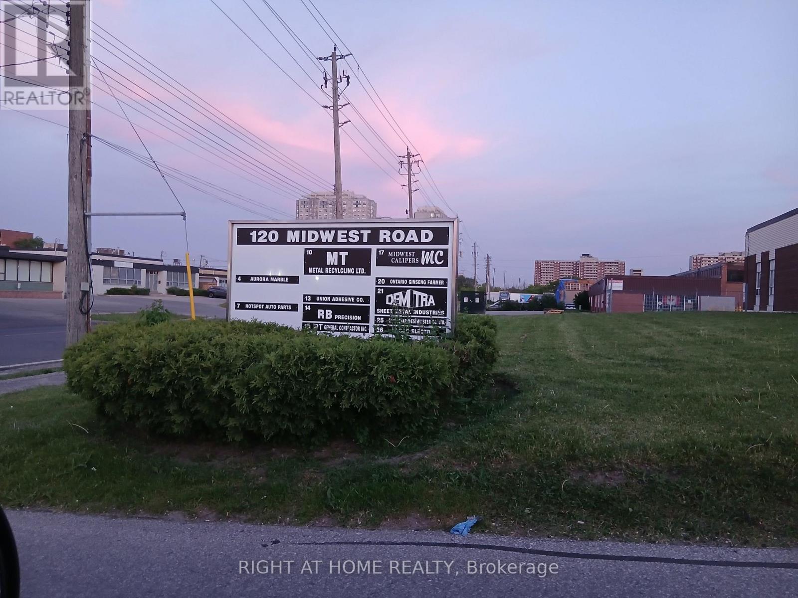 8 & 9 - 120 Midwest Road, Toronto, Ontario  M1P 3B2 - Photo 2 - E13413360