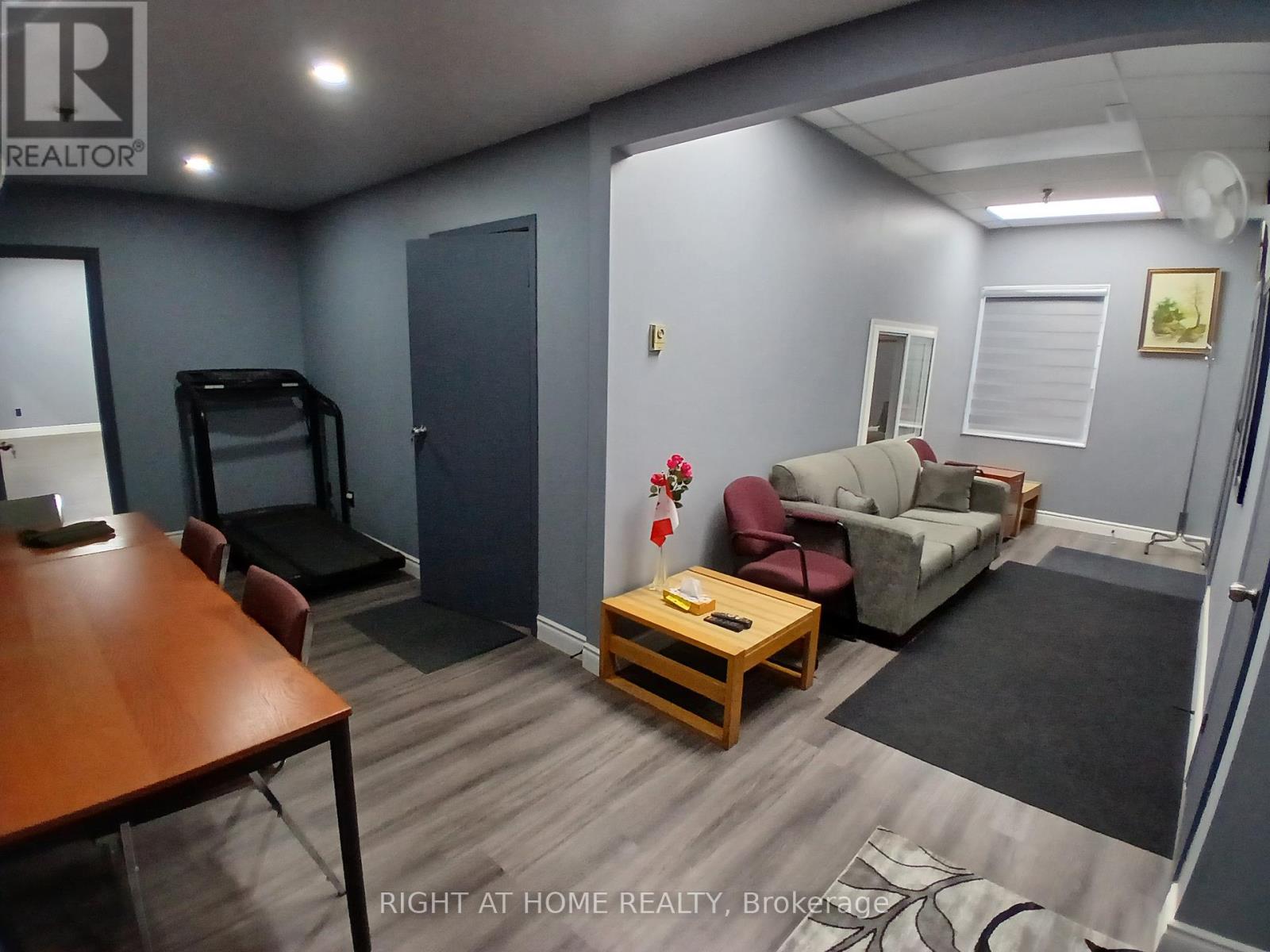 8 & 9 - 120 Midwest Road, Toronto, Ontario  M1P 3B2 - Photo 7 - E13413360