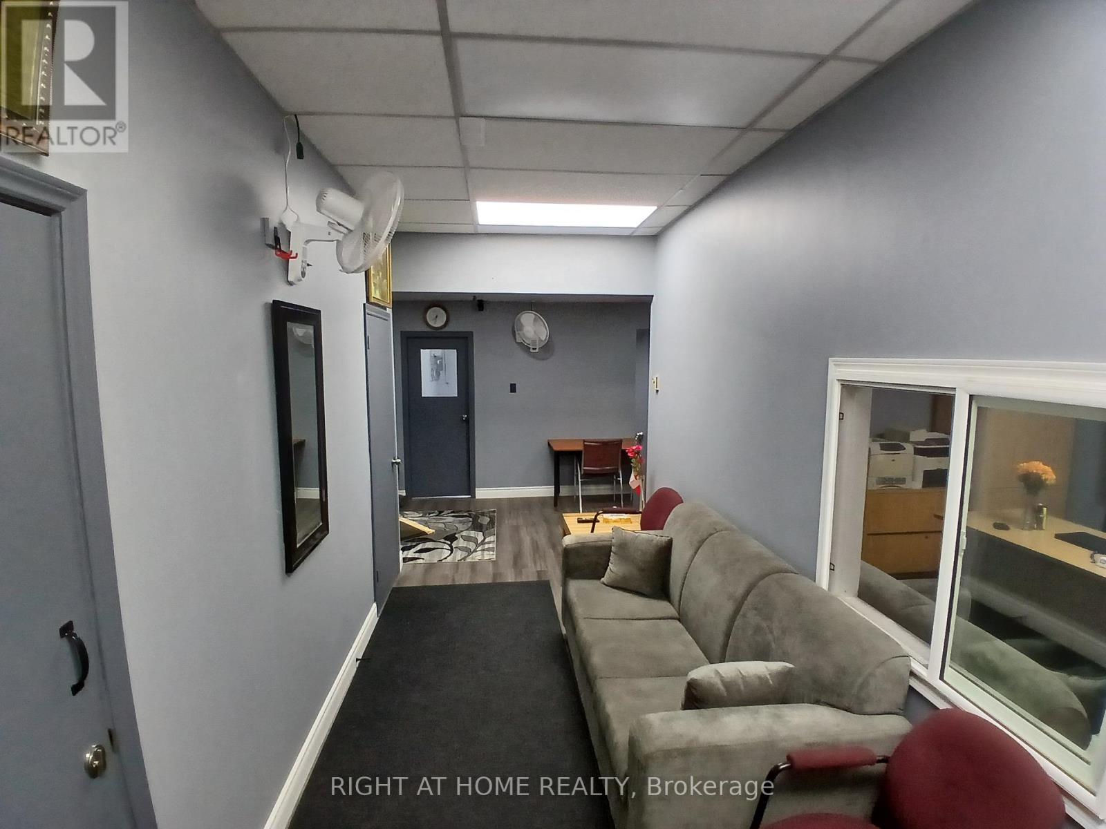 8 & 9 - 120 Midwest Road, Toronto, Ontario  M1P 3B2 - Photo 8 - E13413360
