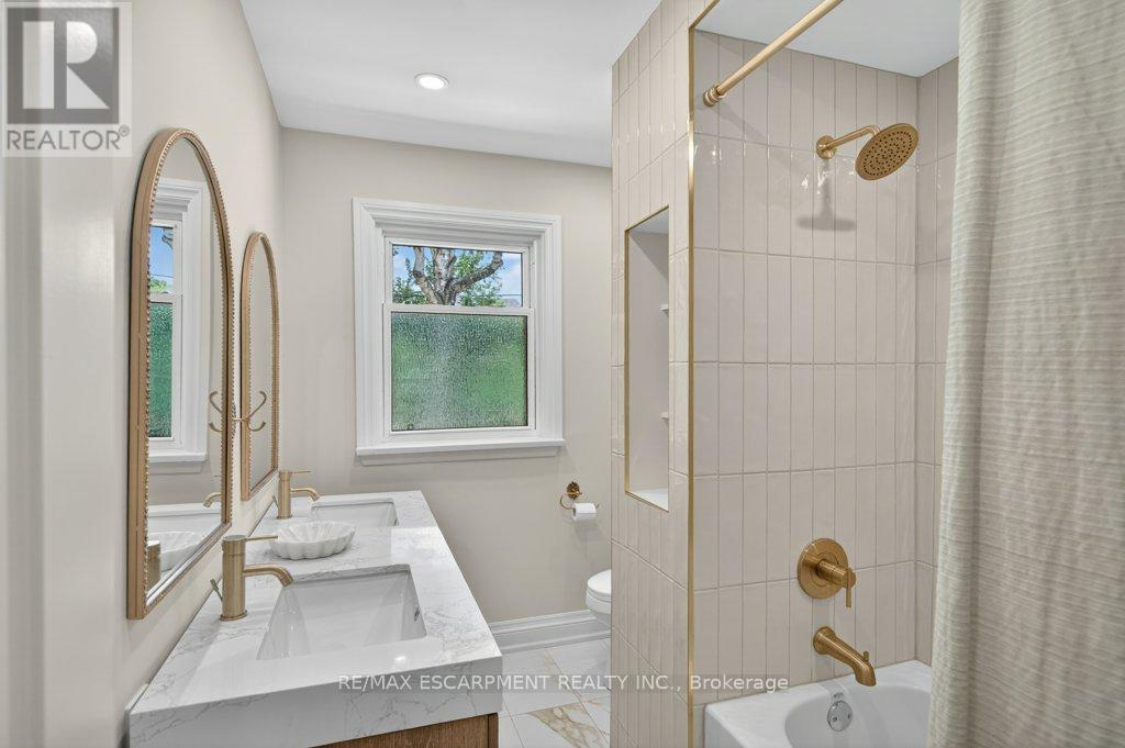 603 Cornick Drive, Burlington, Ontario  L7R 3A9 - Photo 14 - W13232398