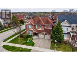 169 FALCONRIDGE DRIVE, Kitchener, Ontario