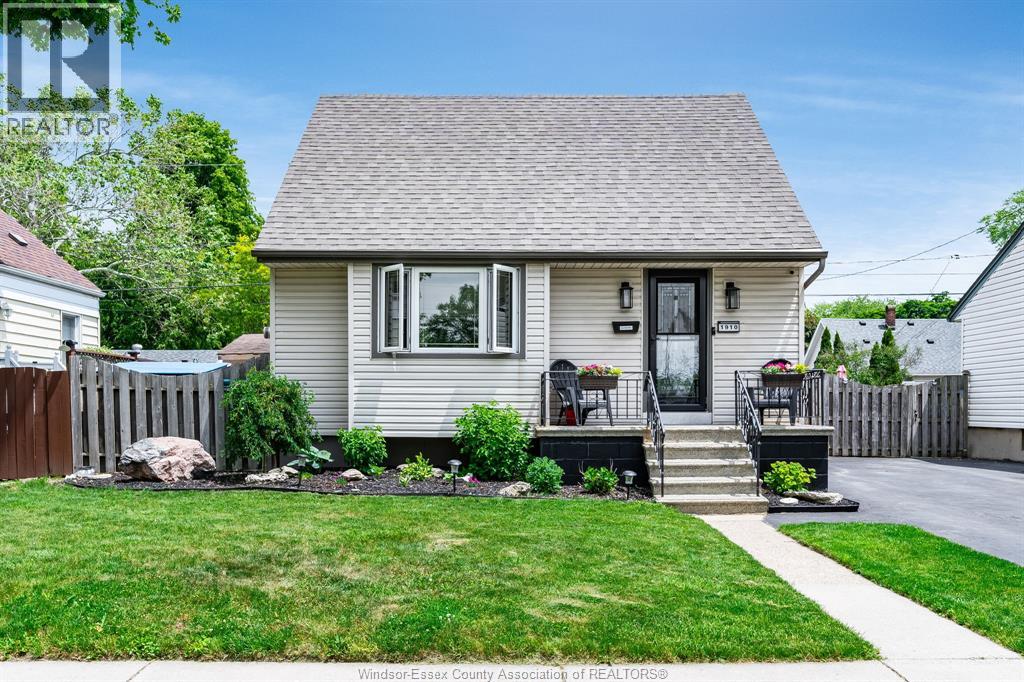 1910 Labadie ROAD, windsor, Ontario