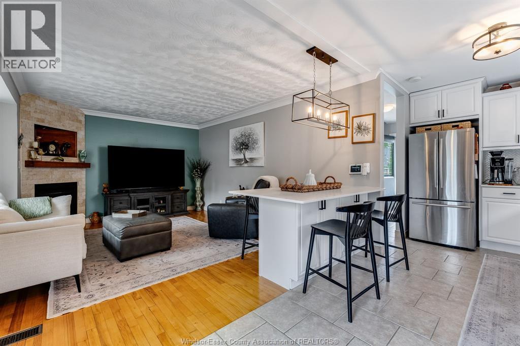 1910 Labadie Road, Windsor, Ontario N8W 4J9 - Photo 2 - 26013333