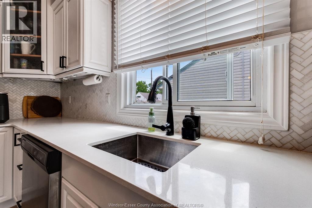 1910 Labadie Road, Windsor, Ontario N8W 4J9 - Photo 6 - 26013333