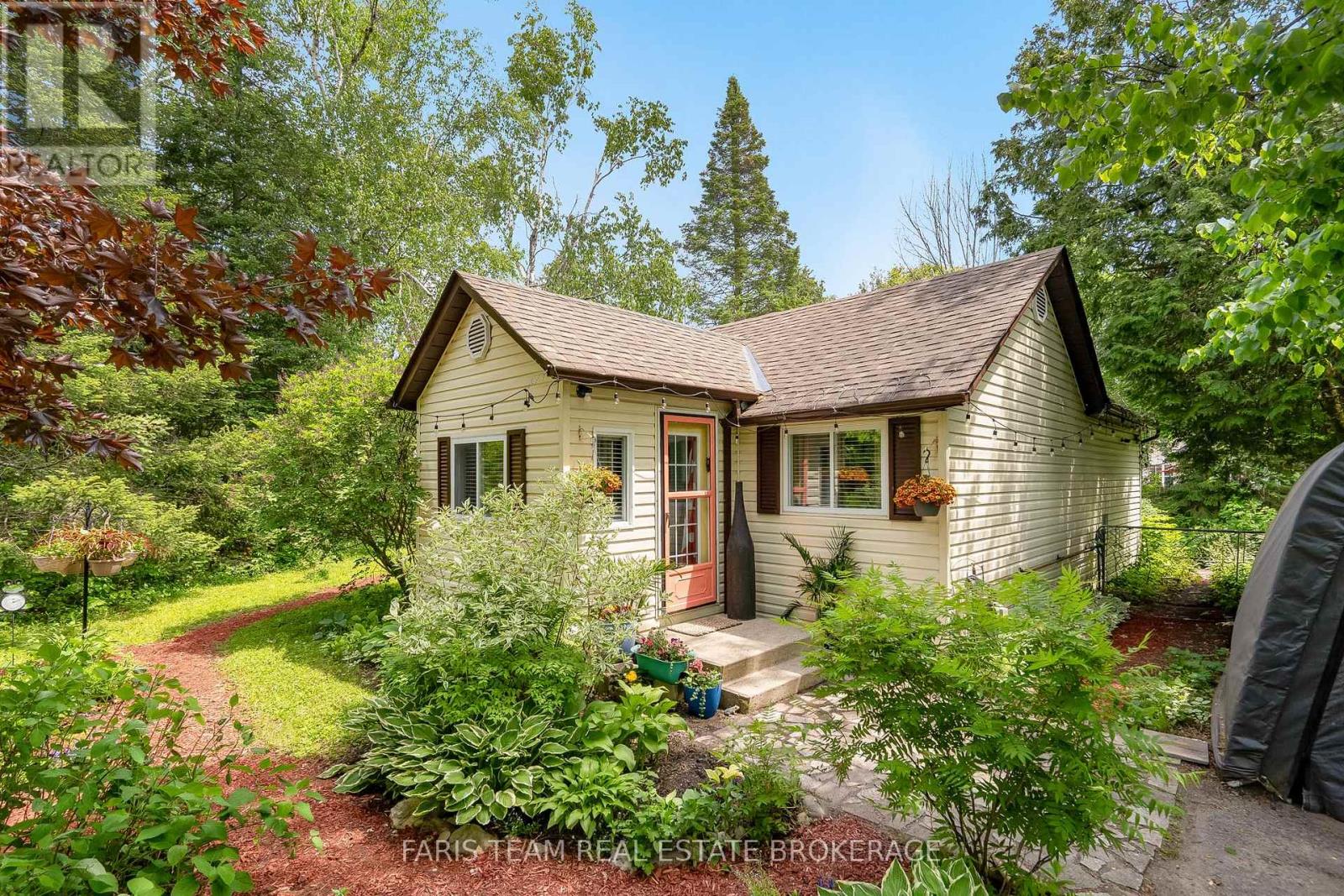 745 JAMES STREET, Innisfil, Ontario