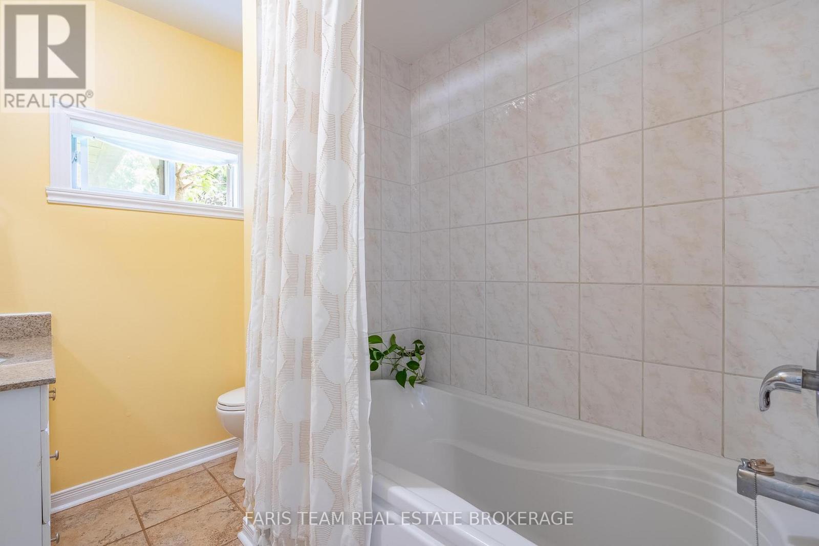745 James Street, Innisfil, Ontario  L9S 2G6 - Photo 20 - N13413278