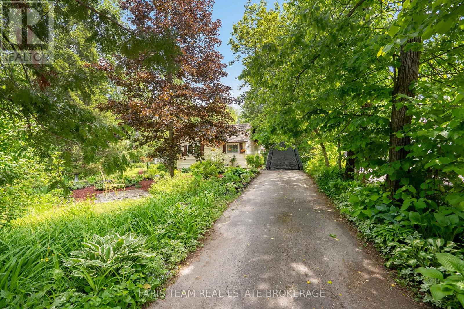 745 James Street, Innisfil, Ontario  L9S 2G6 - Photo 3 - N13413278
