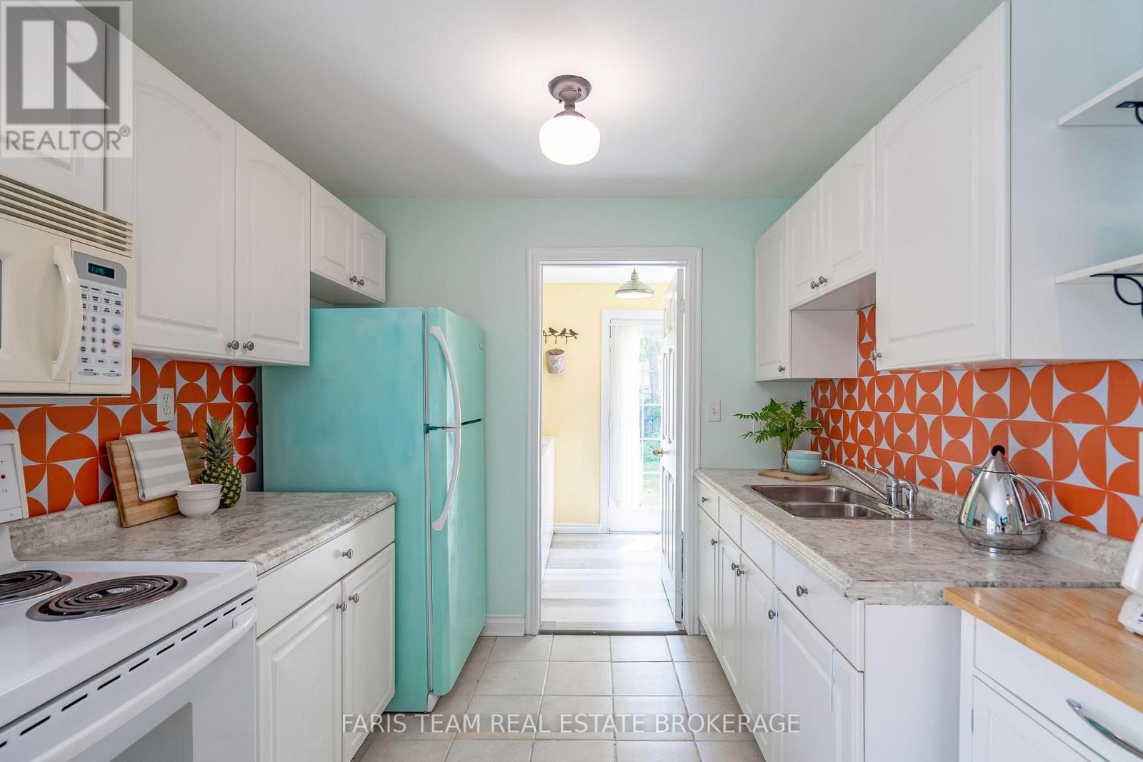 745 James Street, Innisfil, Ontario  L9S 2G6 - Photo 8 - N13413278