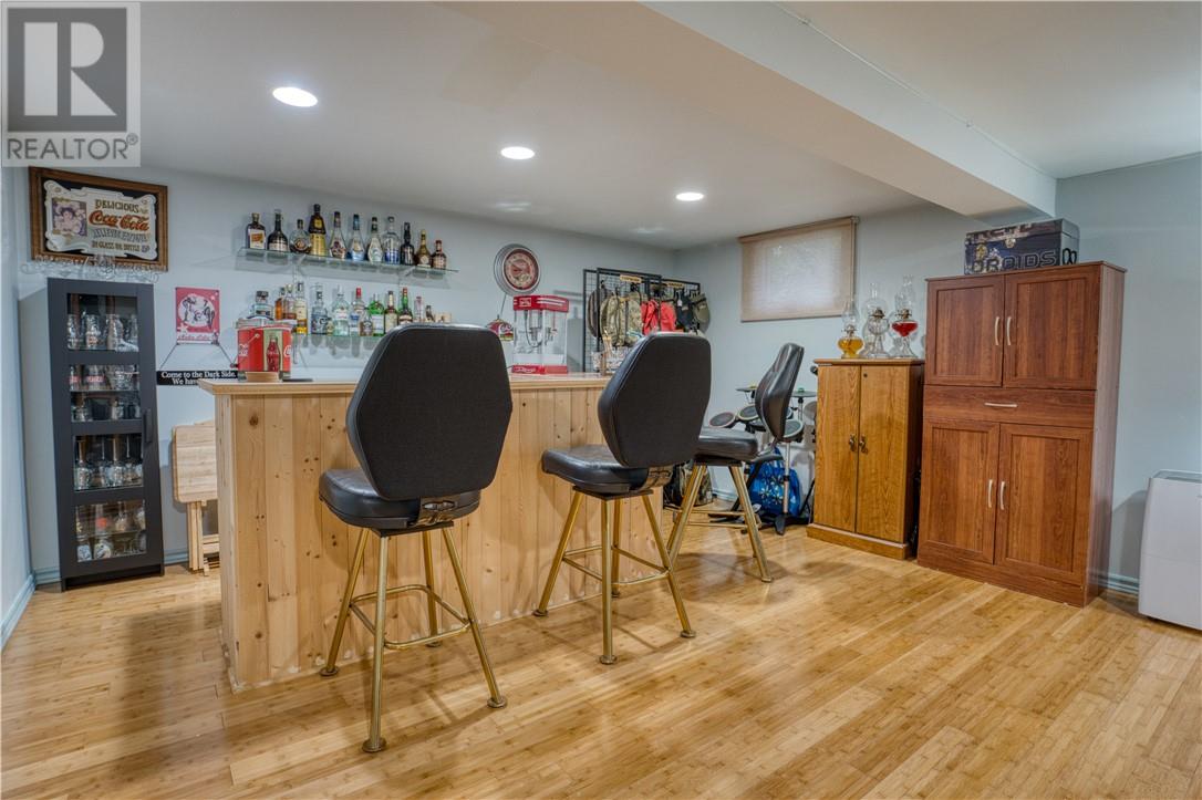 718 Westmount, Greater Sudbury, Ontario  P3A 1B5 - Photo 11 - 2128373