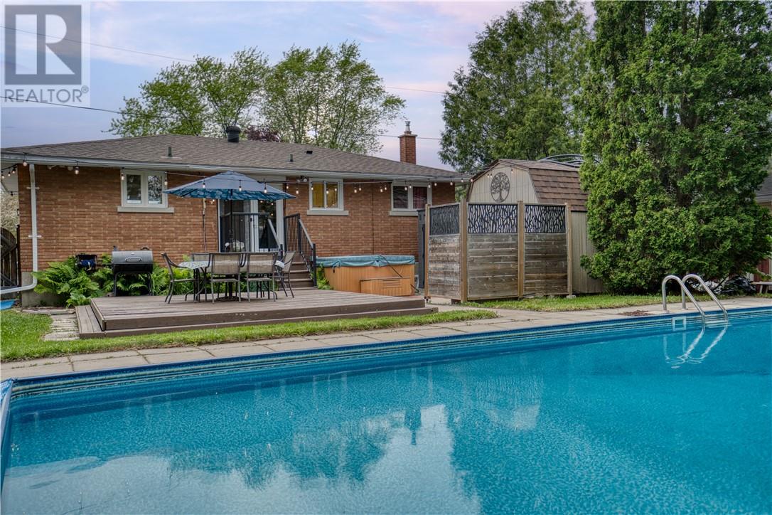 718 Westmount, Greater Sudbury, Ontario  P3A 1B5 - Photo 16 - 2128373