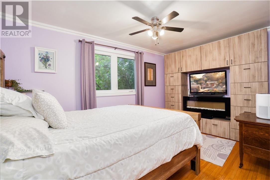 718 Westmount, Greater Sudbury, Ontario  P3A 1B5 - Photo 6 - 2128373