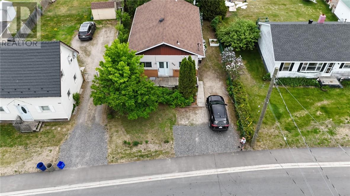 540 Mead, Espanola, Ontario  P5E 1L9 - Photo 3 - 2128353