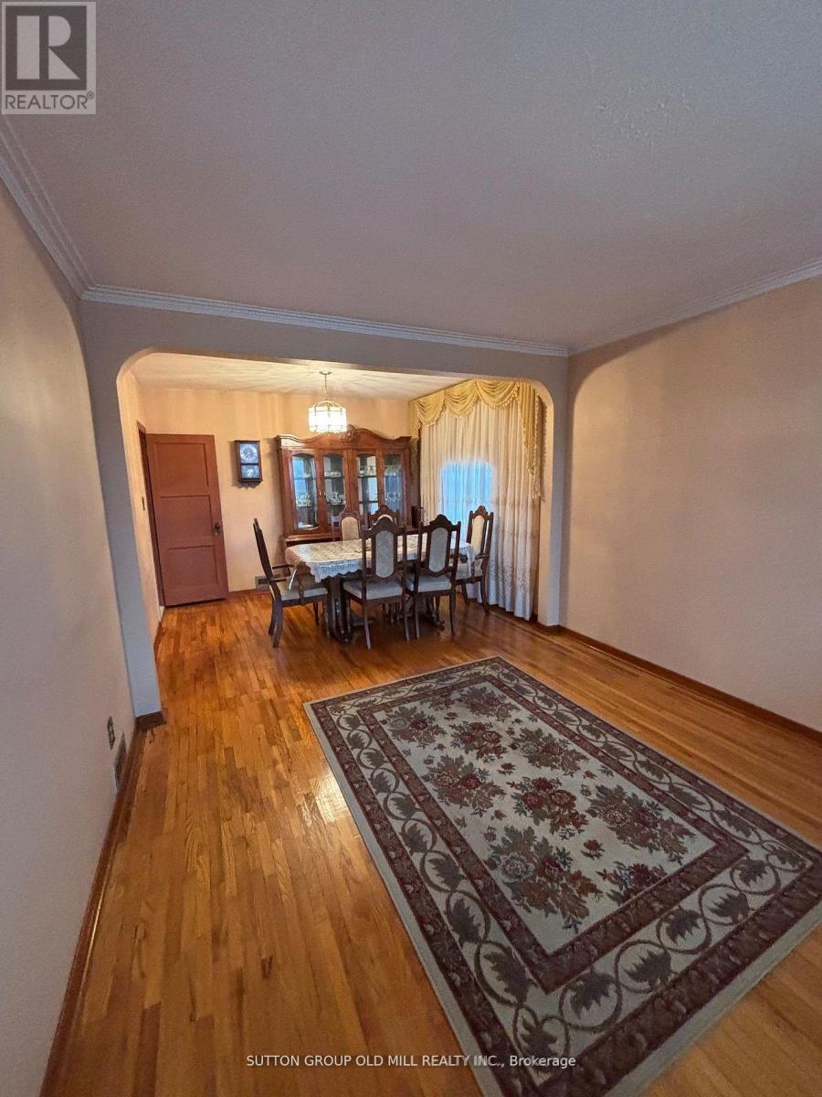 14 Ashmore Avenue, Toronto, Ontario  M8Z 4C4 - Photo 10 - W13413252
