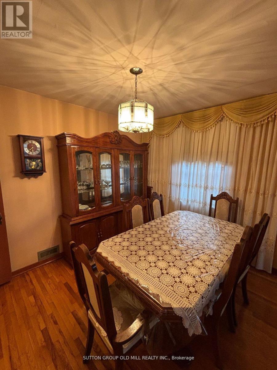 14 Ashmore Avenue, Toronto, Ontario  M8Z 4C4 - Photo 15 - W13413252
