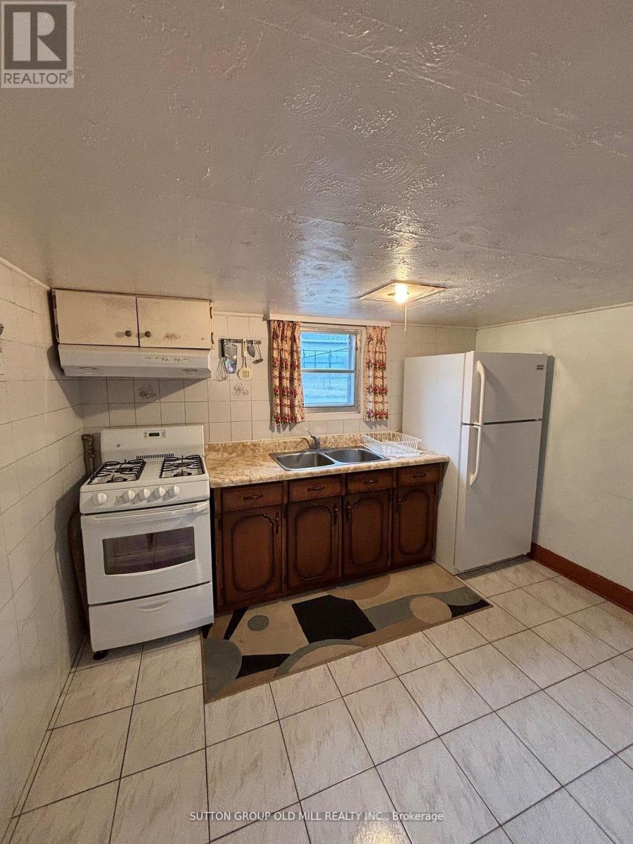 14 Ashmore Avenue, Toronto, Ontario  M8Z 4C4 - Photo 25 - W13413252