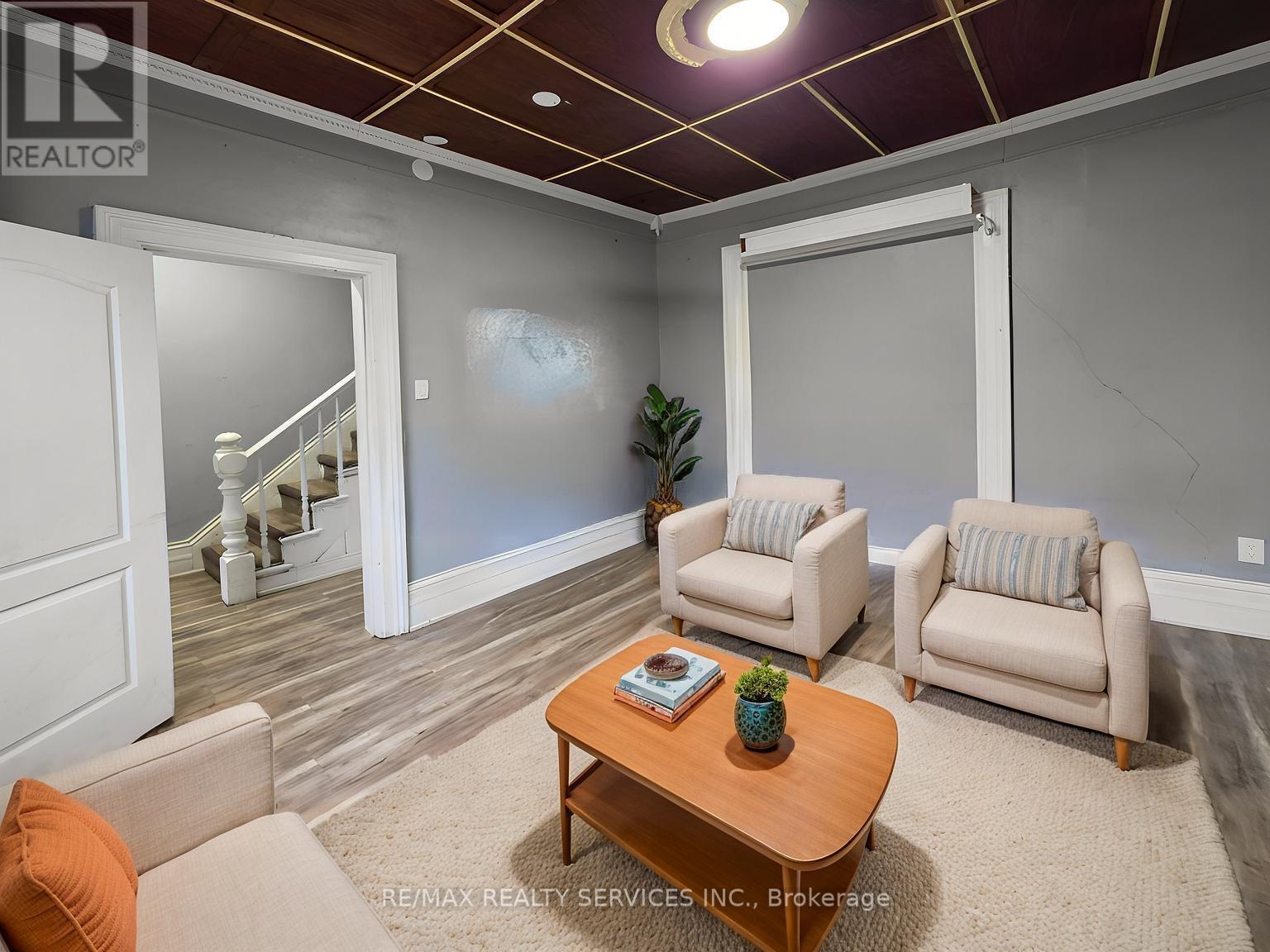 93 Church Street E, Brampton, Ontario  L6V 1G5 - Photo 4 - W13413338