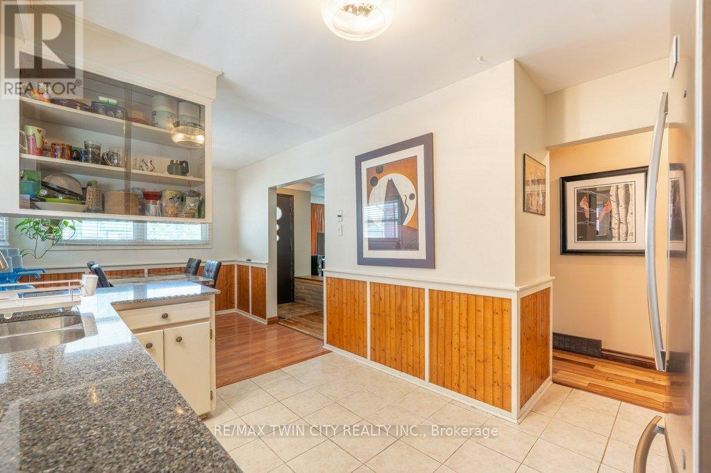 995 Weber Street E, Kitchener, Ontario  N2A 1B4 - Photo 11 - X13413246