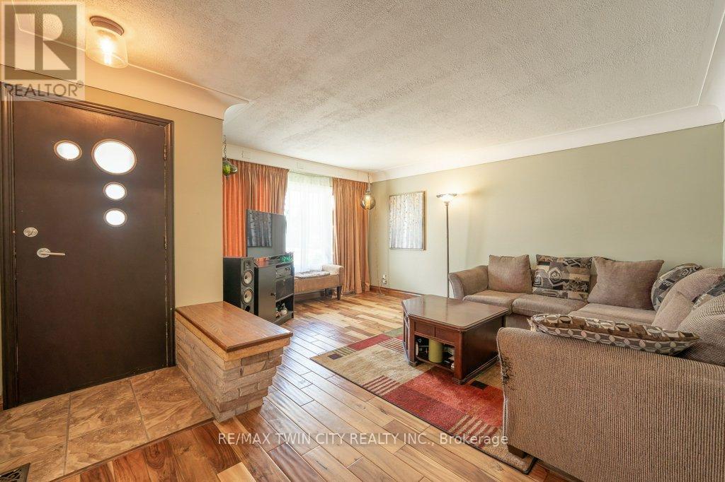 995 Weber Street E, Kitchener, Ontario  N2A 1B4 - Photo 12 - X13413246