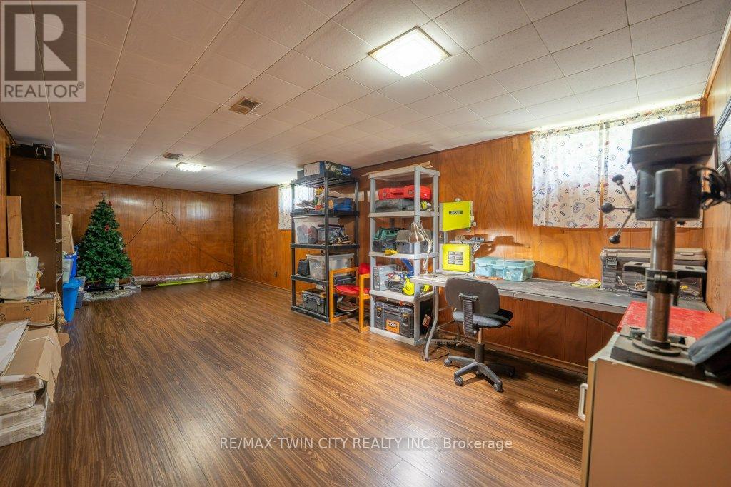 995 Weber Street E, Kitchener, Ontario  N2A 1B4 - Photo 23 - X13413246