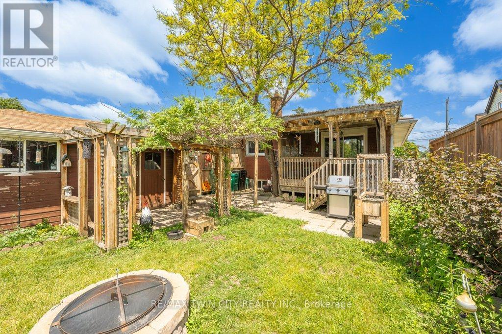995 Weber Street E, Kitchener, Ontario  N2A 1B4 - Photo 29 - X13413246
