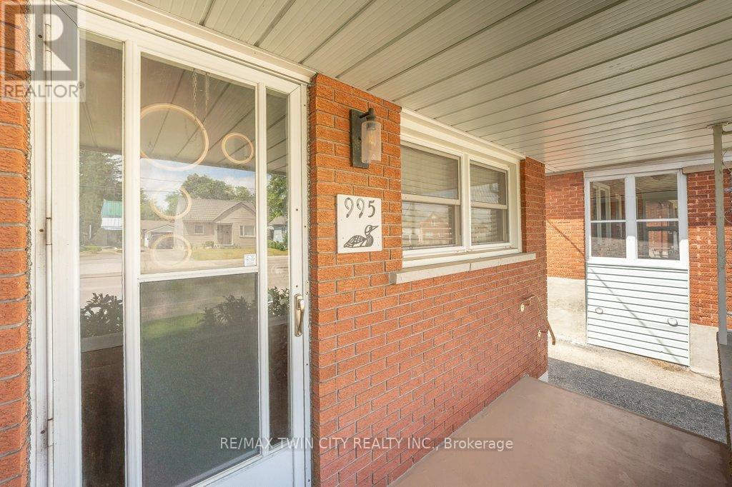 995 Weber Street E, Kitchener, Ontario  N2A 1B4 - Photo 5 - X13413246