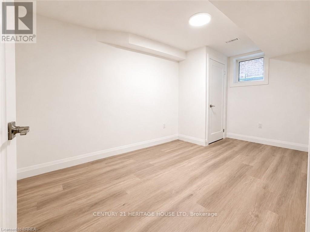 Lower - 63 Kaufman Drive, Hamilton, Ontario  L0R 1C0 - Photo 5 - X13413280