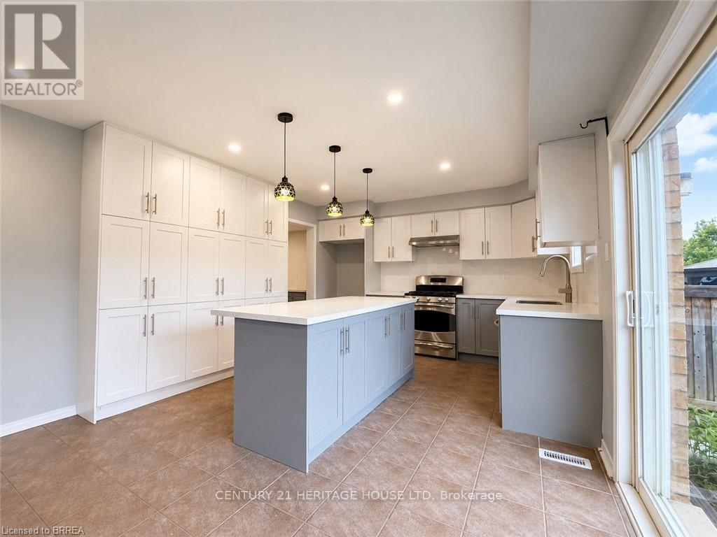 Upper - 63 Kaufman Drive, Hamilton, Ontario  L0R 1C0 - Photo 3 - X13413286