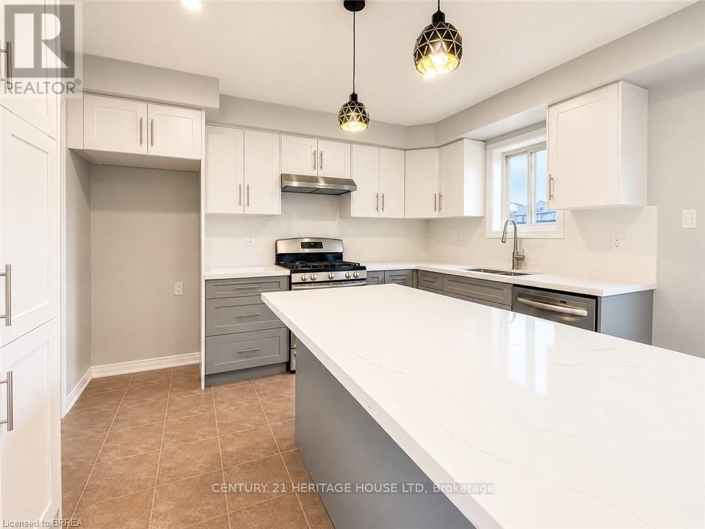 Upper - 63 Kaufman Drive, Hamilton, Ontario  L0R 1C0 - Photo 4 - X13413286